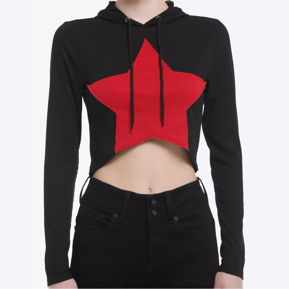 Hot Topic Black Cropped Hoodie w/ Red Star